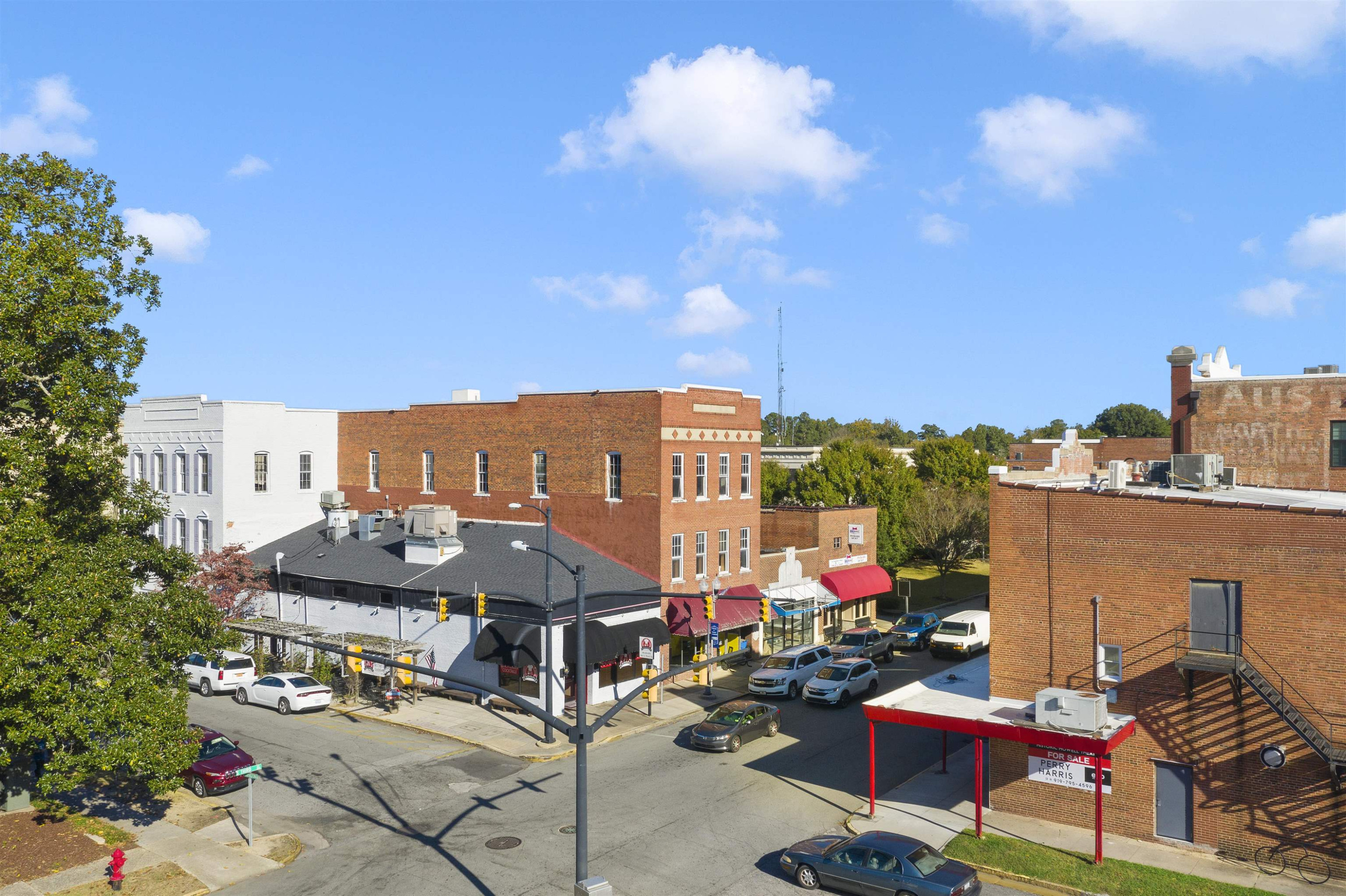 138 S 3rd Street Unit: 1st Floor