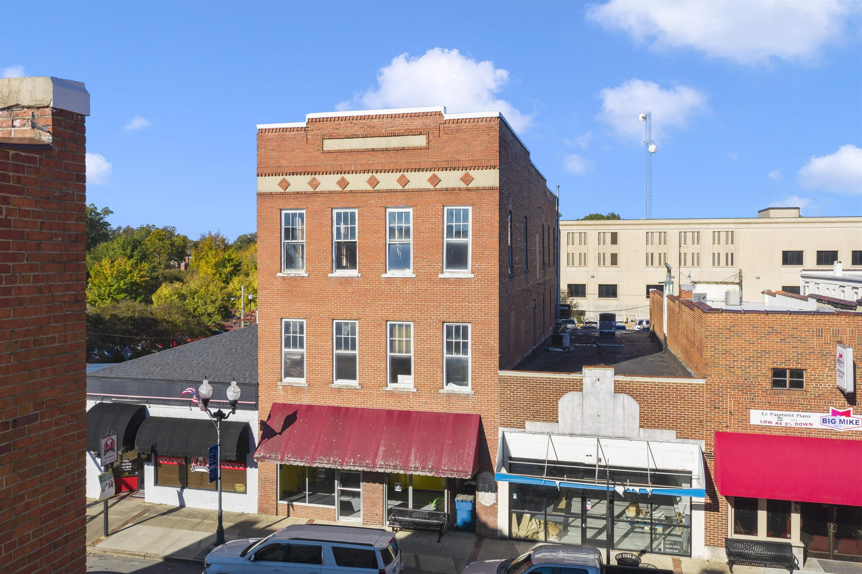 138 S 3rd Street Unit: 1st Floor
