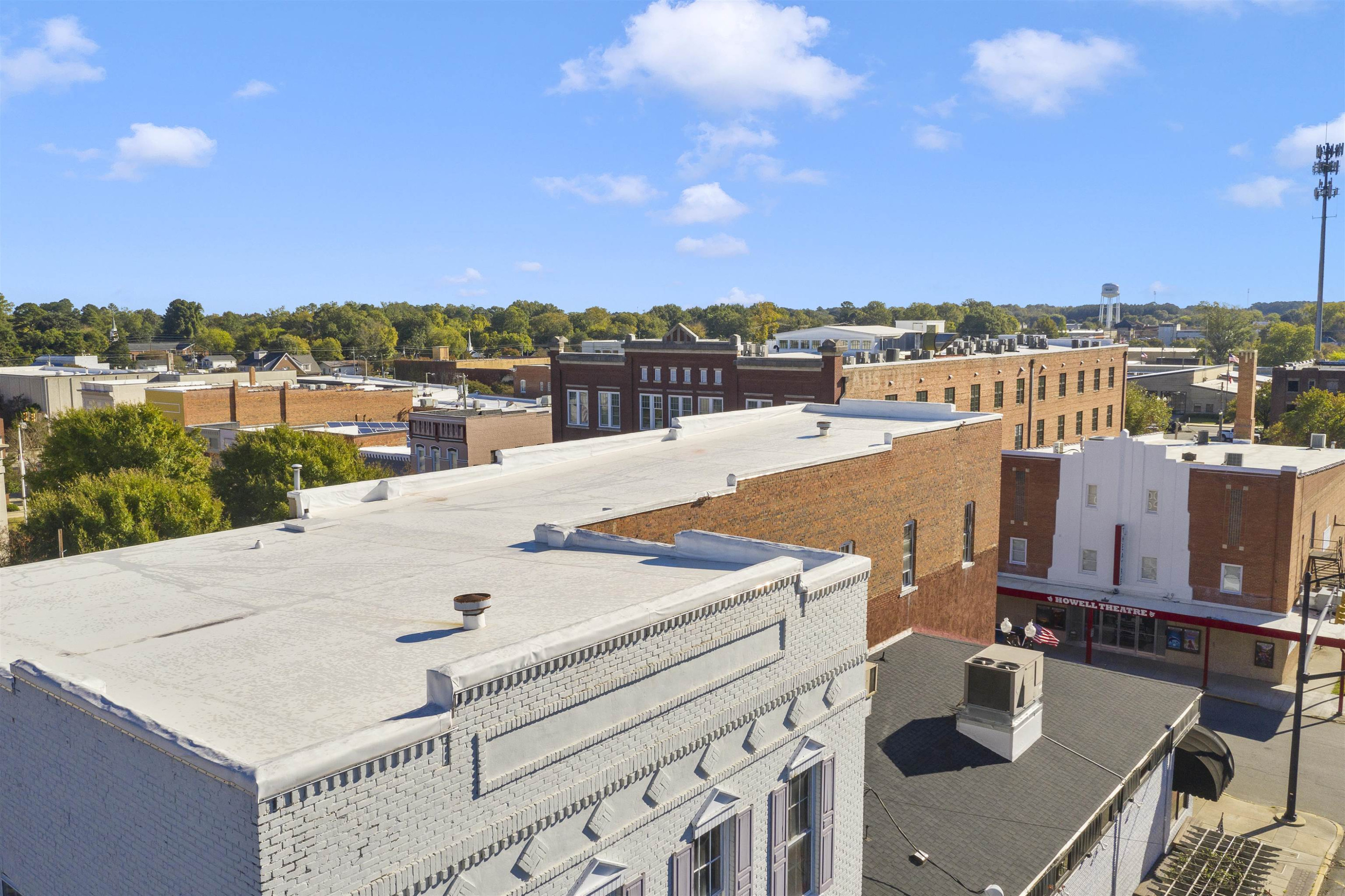 138 S 3rd Street Unit: 1st Floor