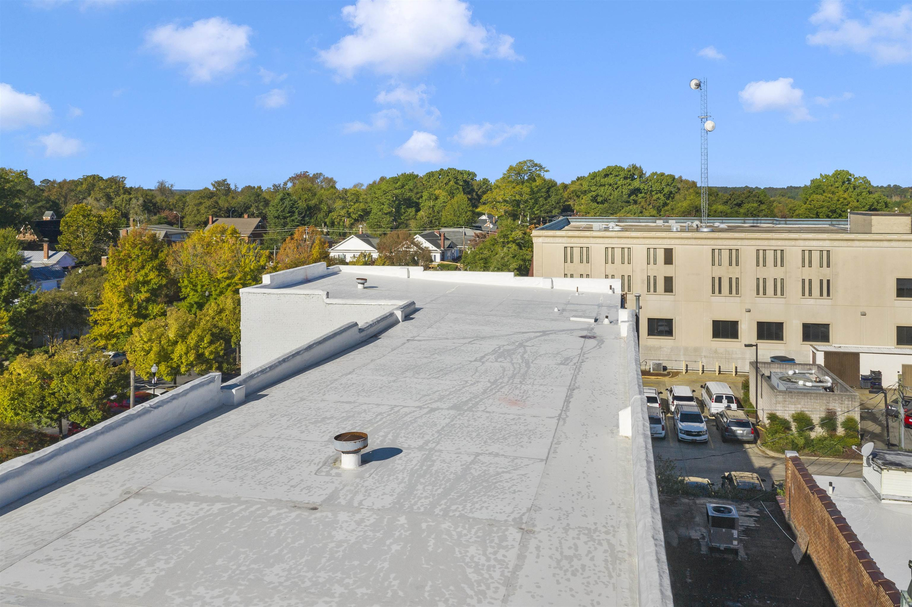 138 S 3rd Street Unit: 1st Floor