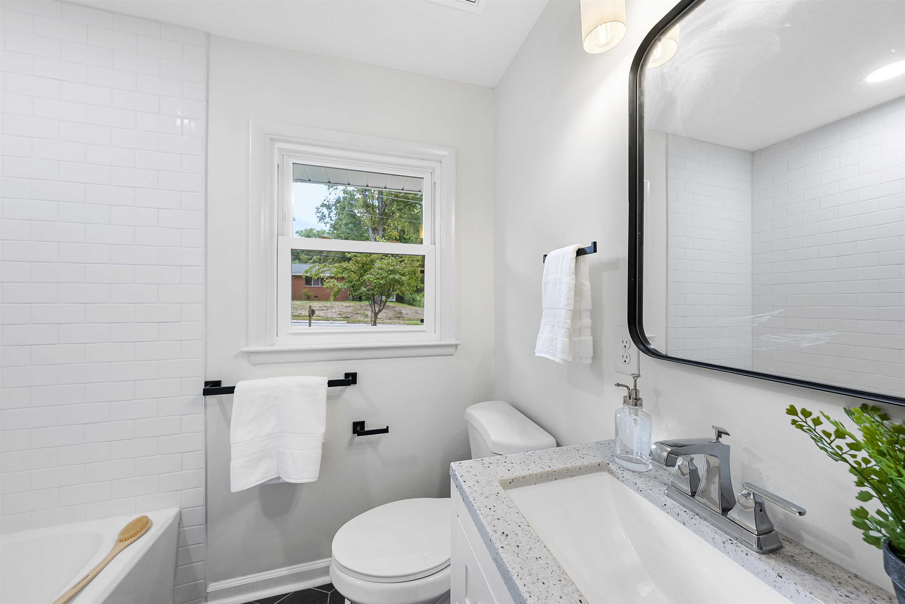 3128 Brentwood Road