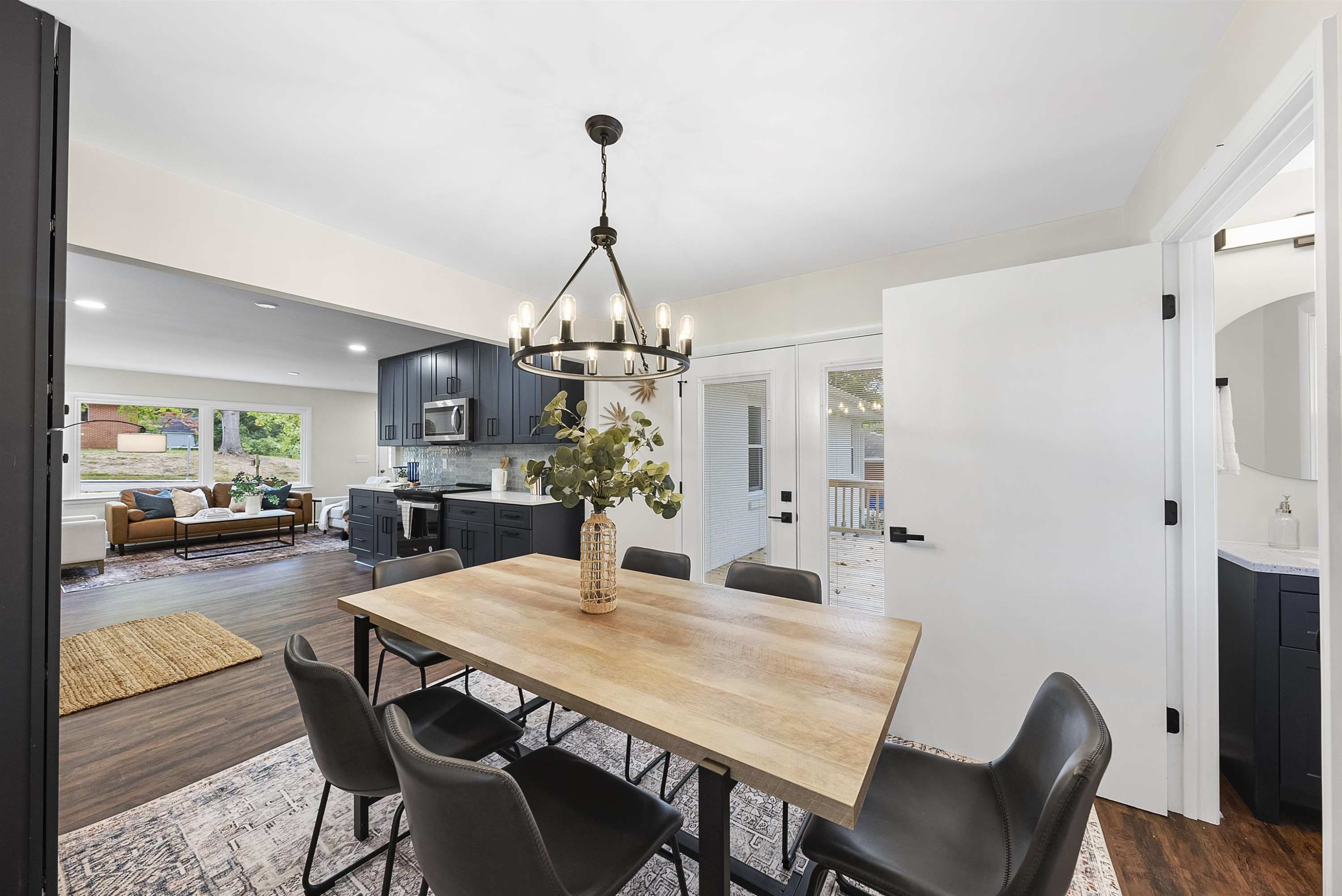 3128 Brentwood Road