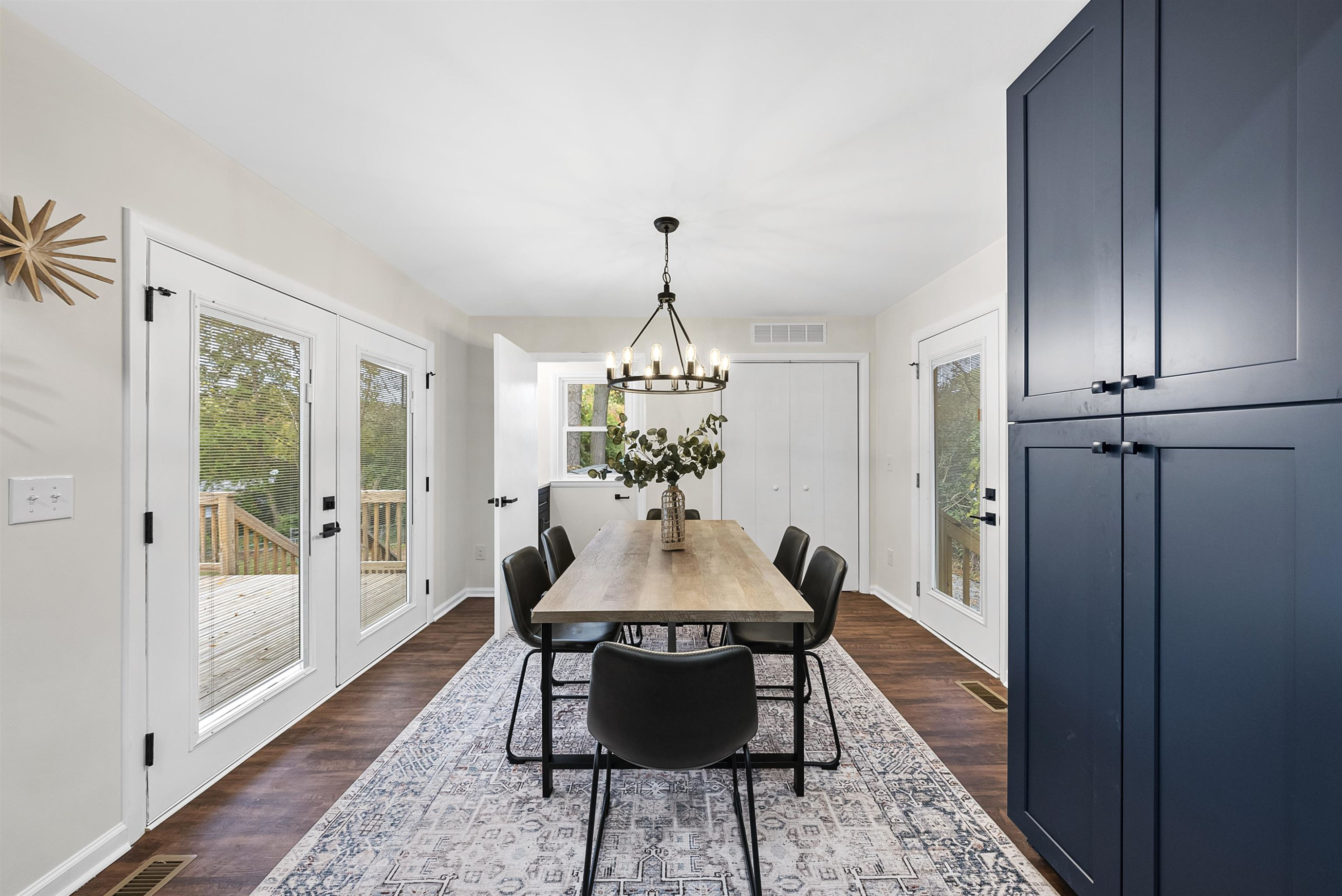 3128 Brentwood Road