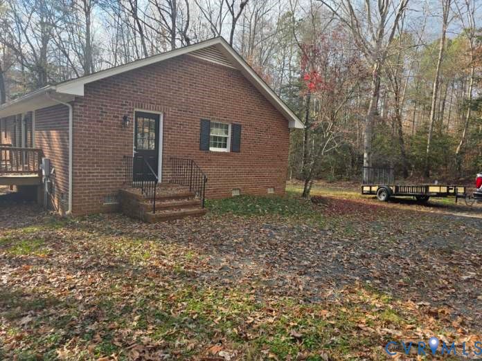 398 Horse Landing Rd