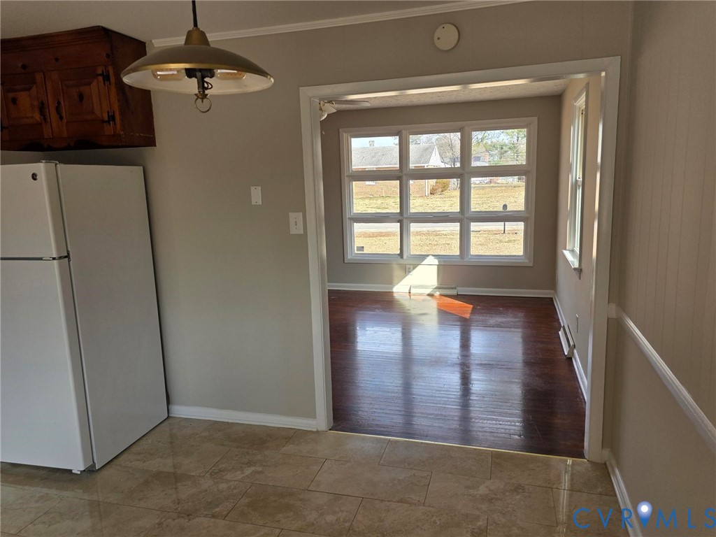 7979 Kenmore Dr