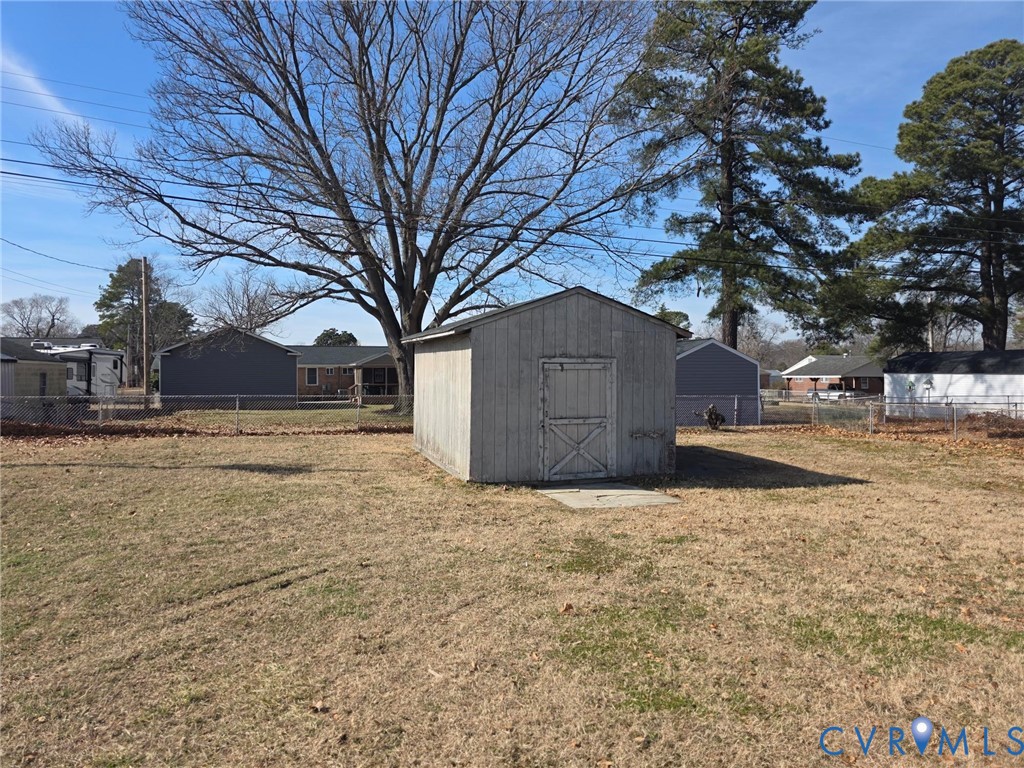 7979 Kenmore Dr