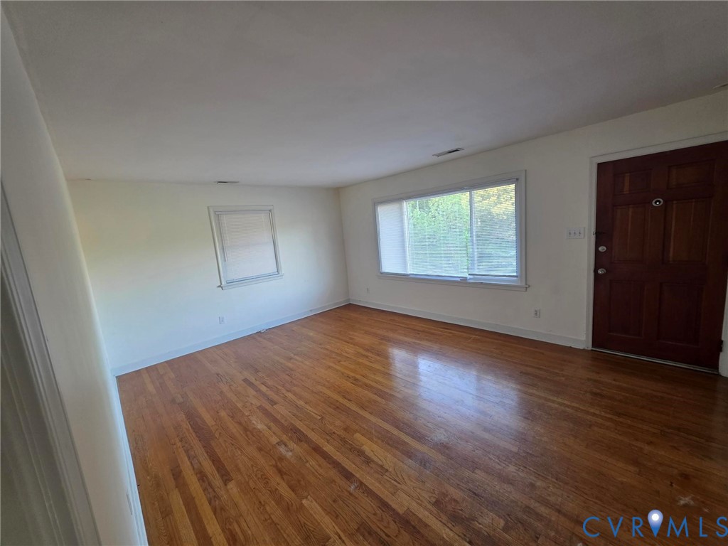 6197 Gary Ln