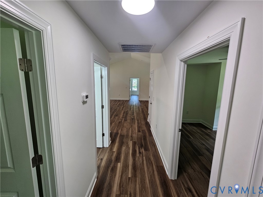 1444 Manfield Rd