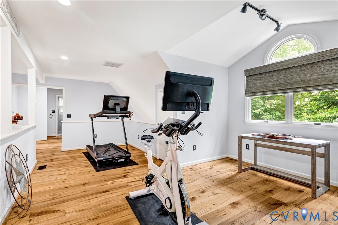 248 Cedar Pointe Dr