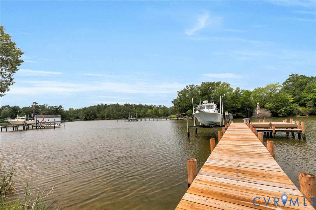 248 Cedar Pointe Dr