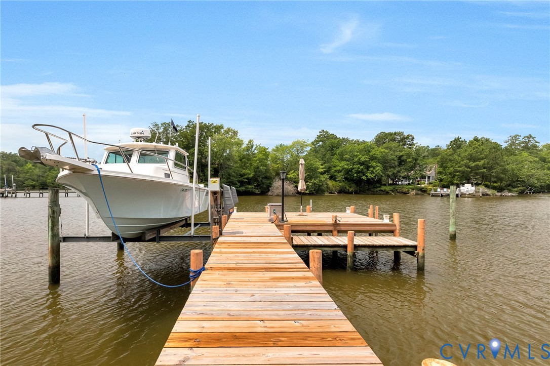 248 Cedar Pointe Dr
