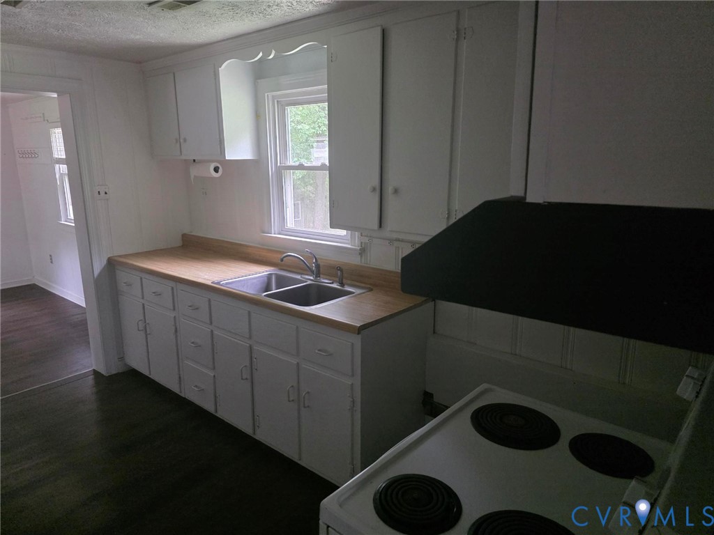 5176 Sandy Valley Rd