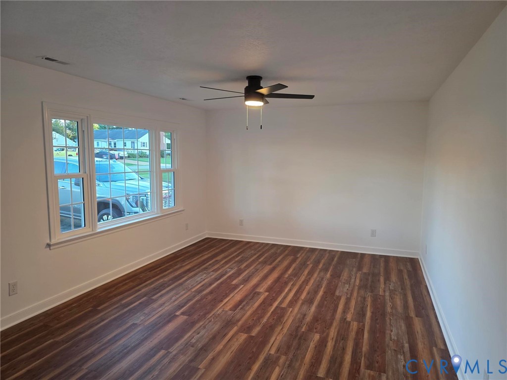 6459 Lakevista Dr