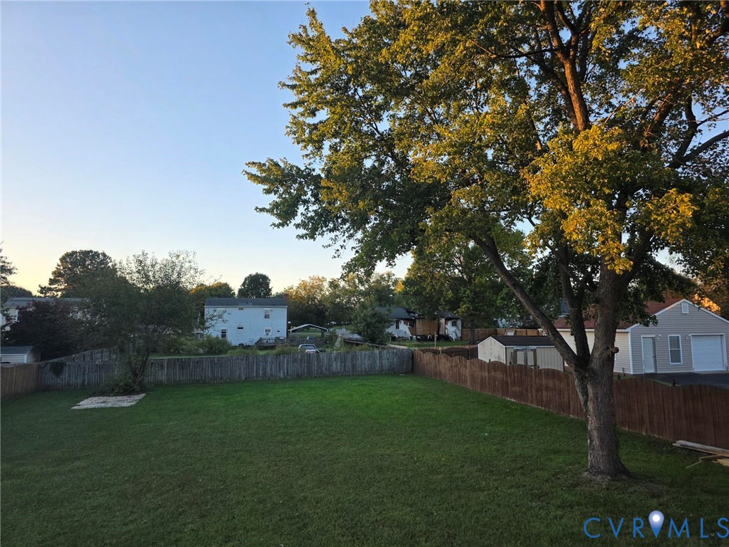 6459 Lakevista Dr