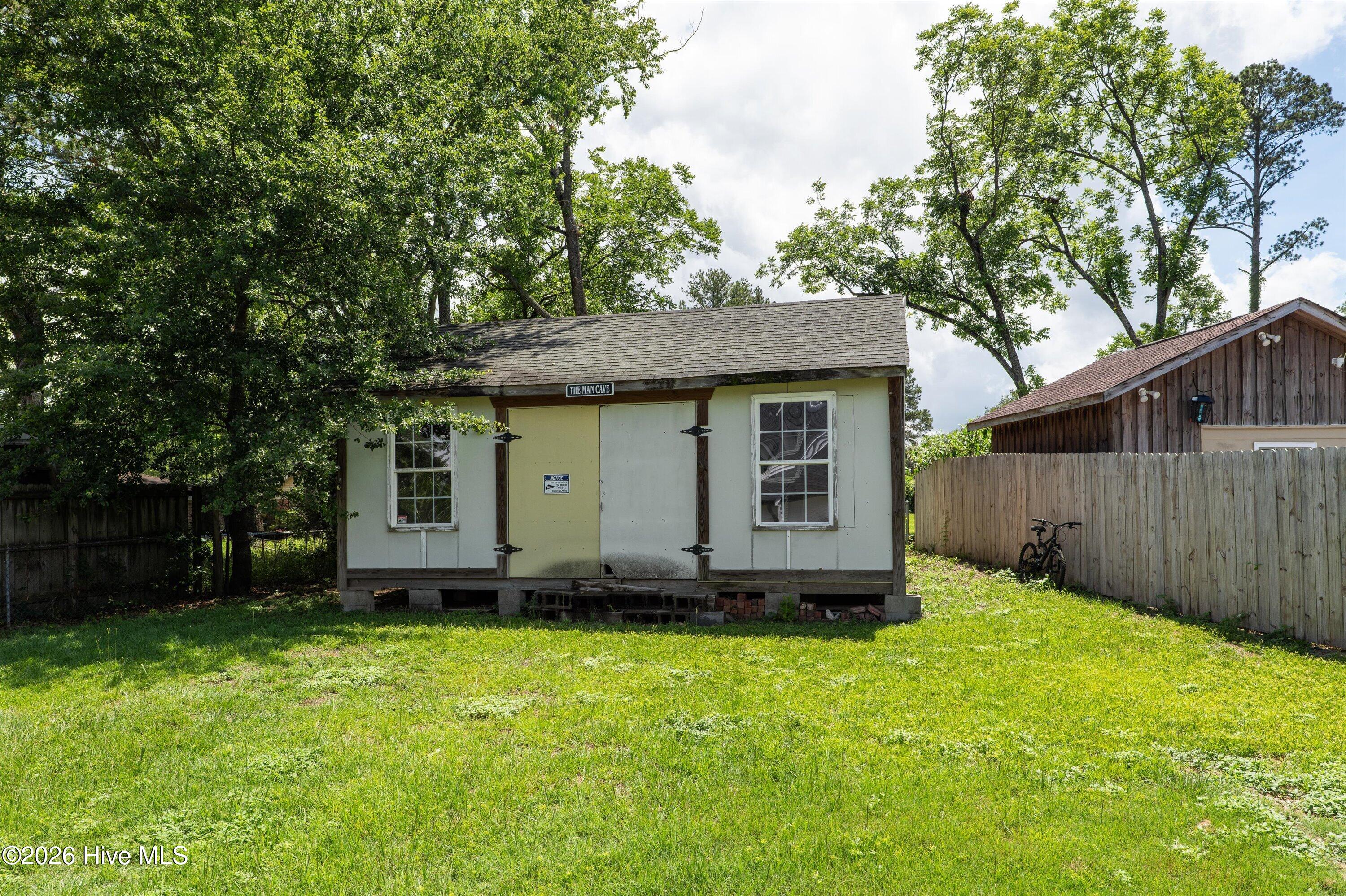 395 Park Way Drive