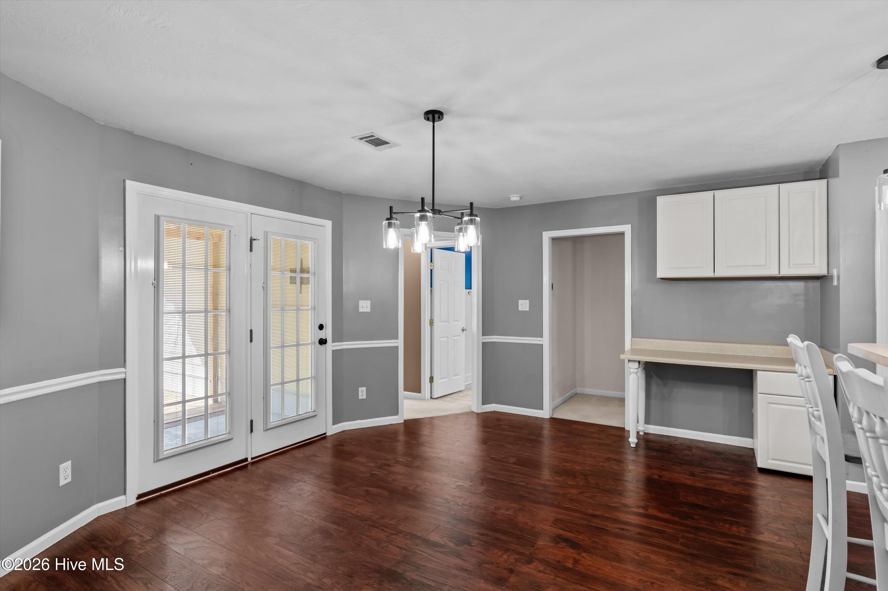 2020 Magnolia Parkway