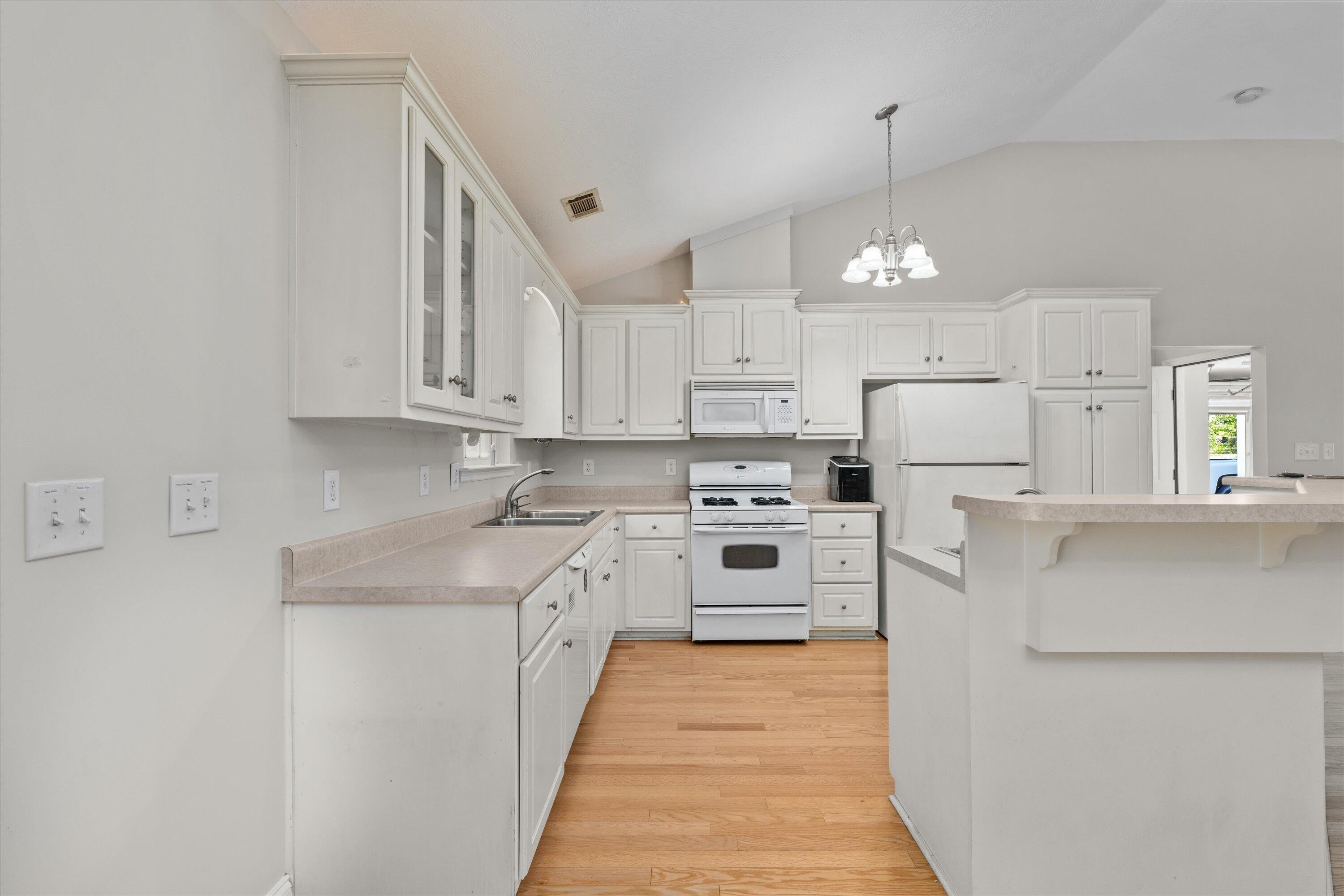 6657 GREEN PLANTATION RD Road