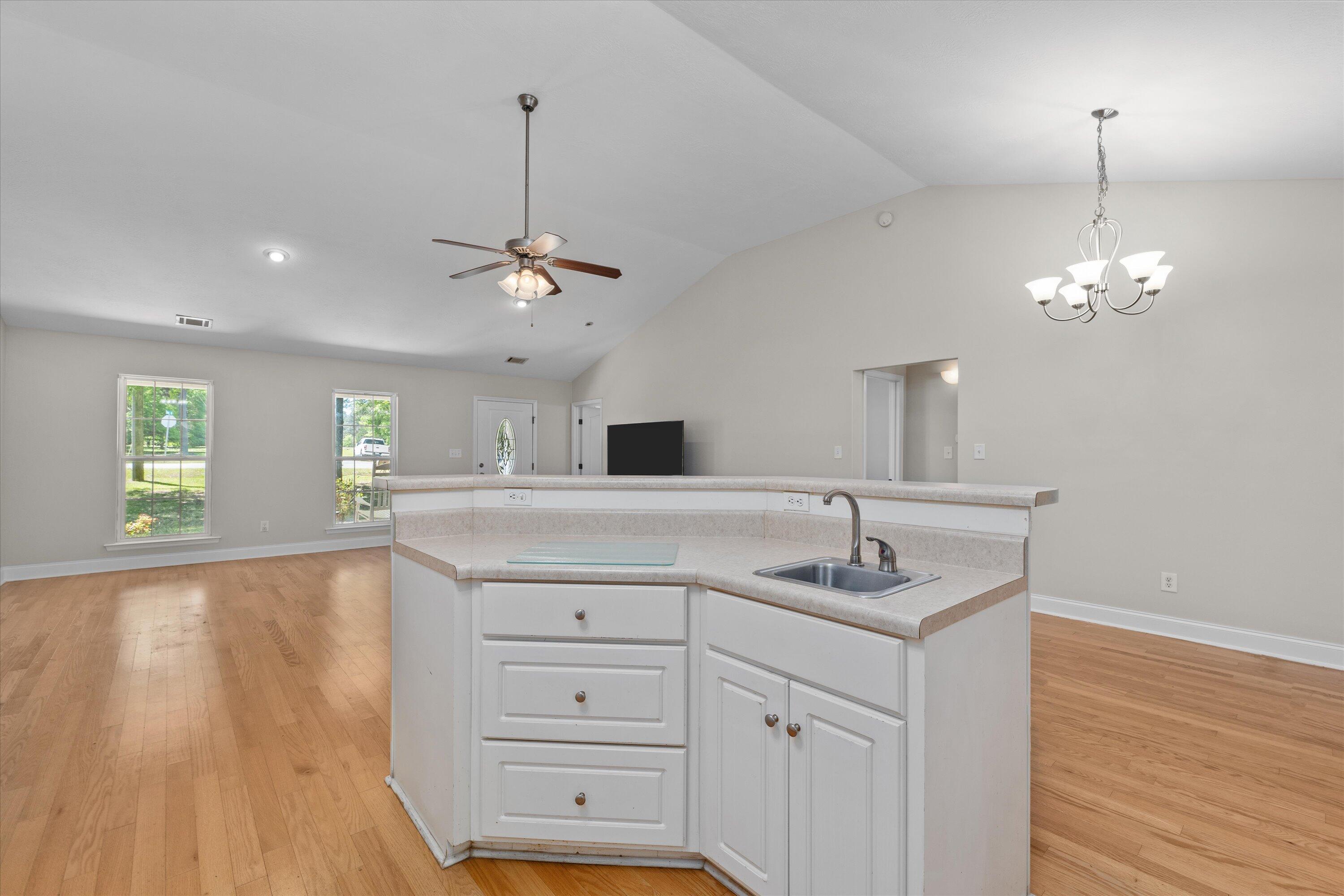 6657 GREEN PLANTATION RD Road