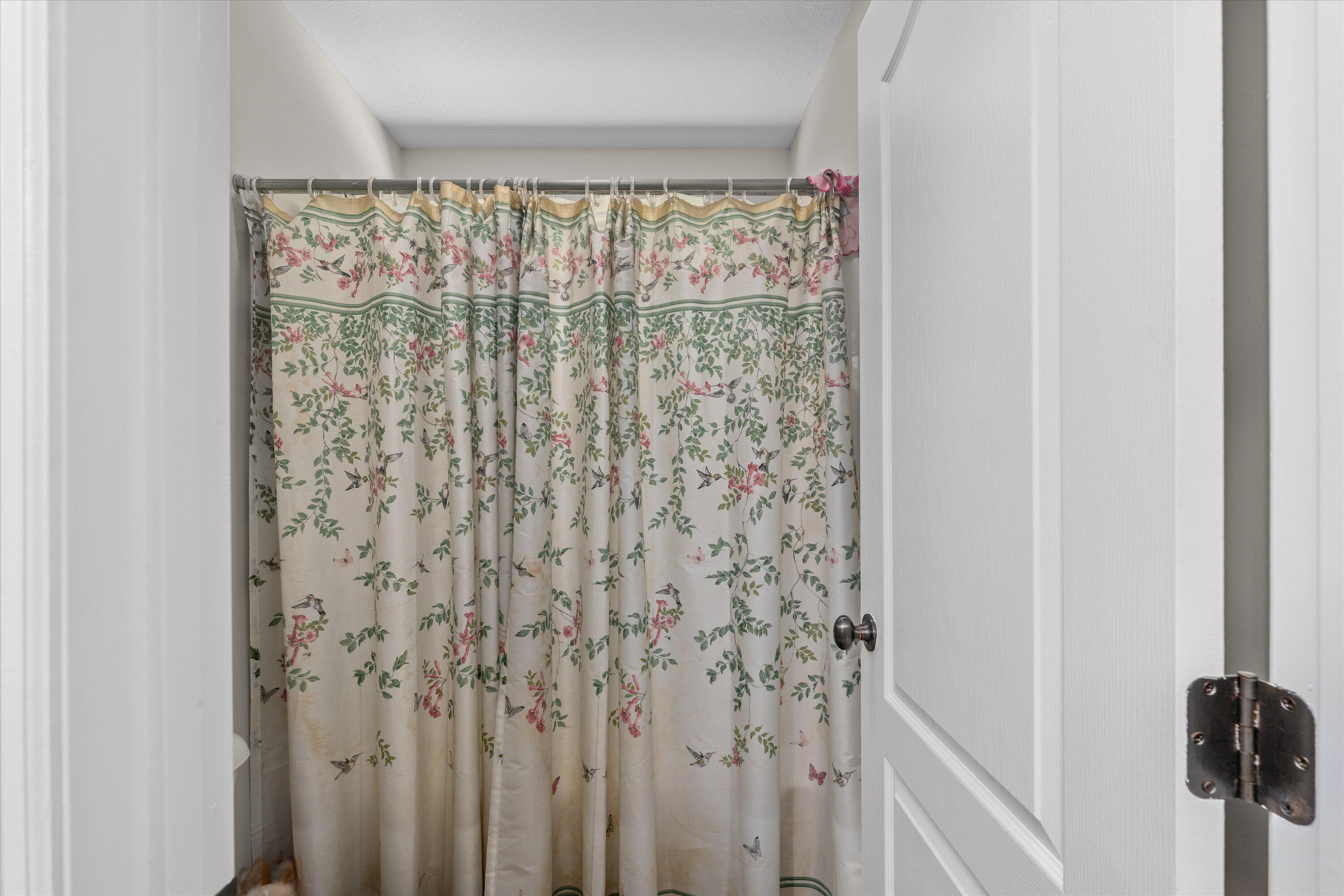 6657 GREEN PLANTATION RD Road