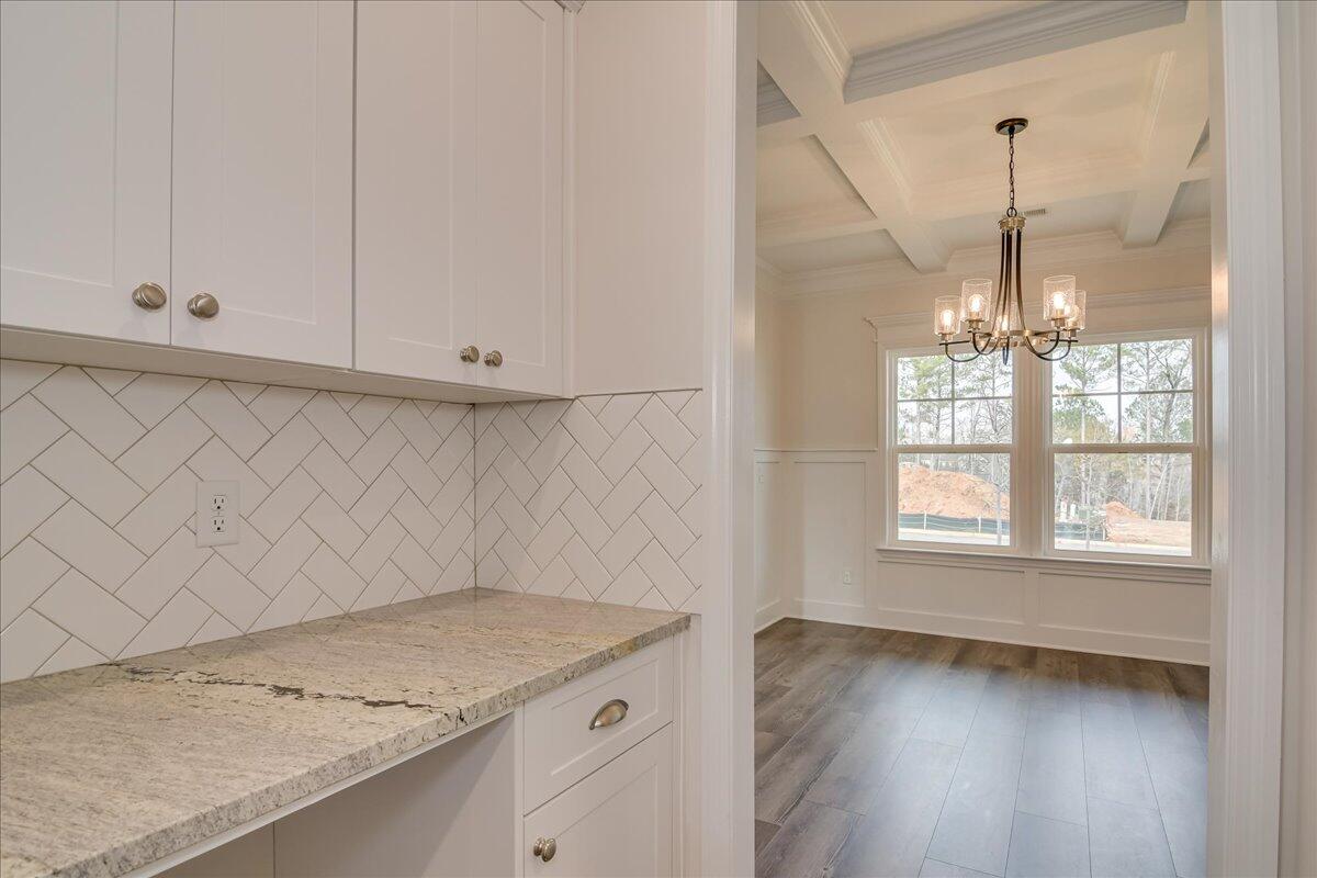 3455 HILLTOP Trail