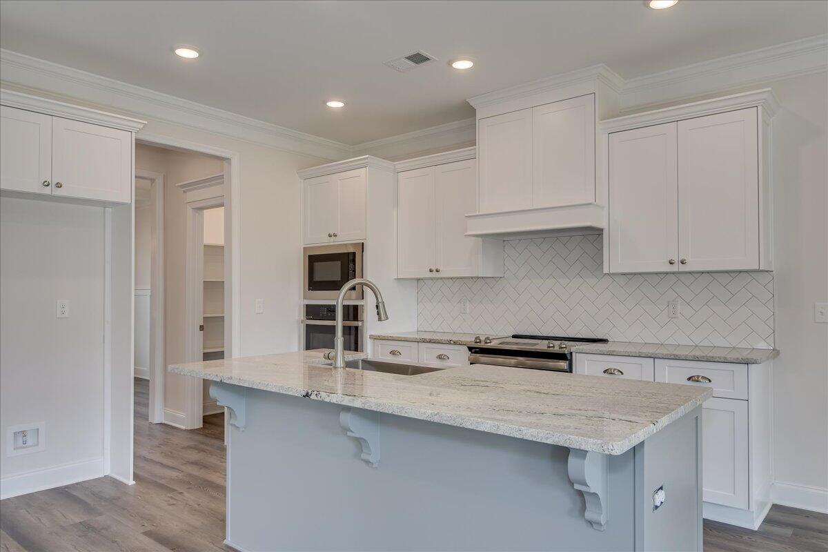 3455 HILLTOP Trail