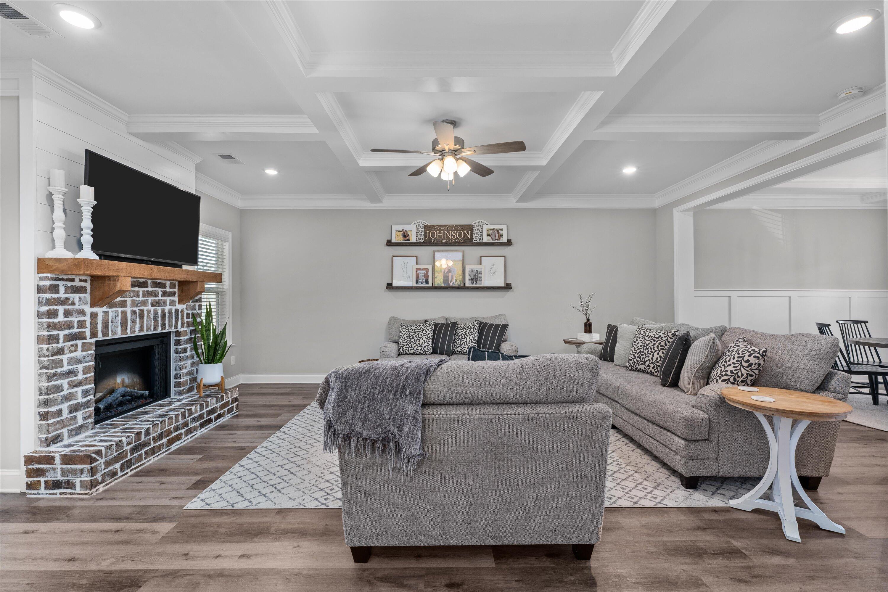 5009 HUNTLEY Trail