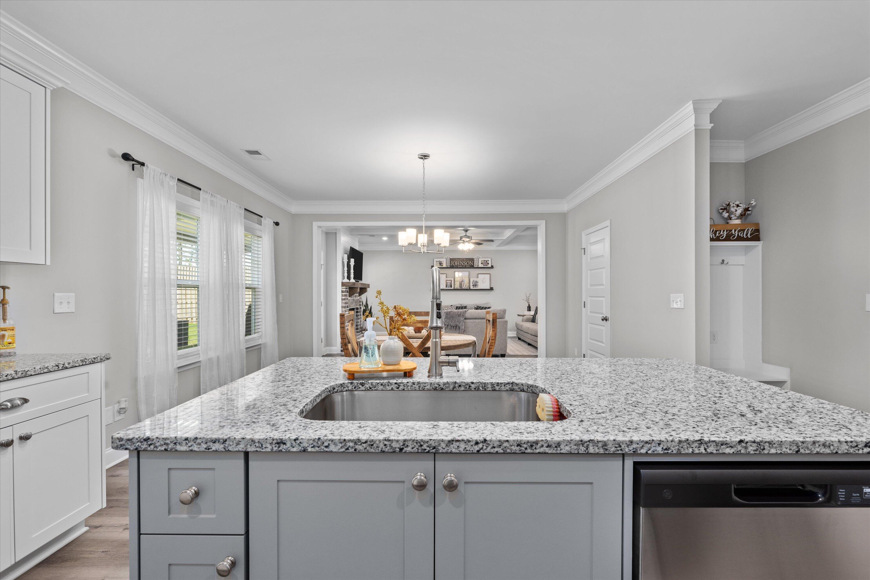 5009 HUNTLEY Trail
