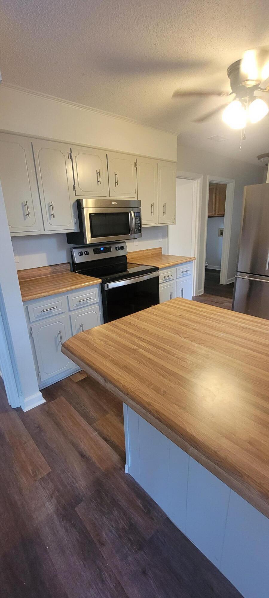 2413 CRYSTAL COURT Court