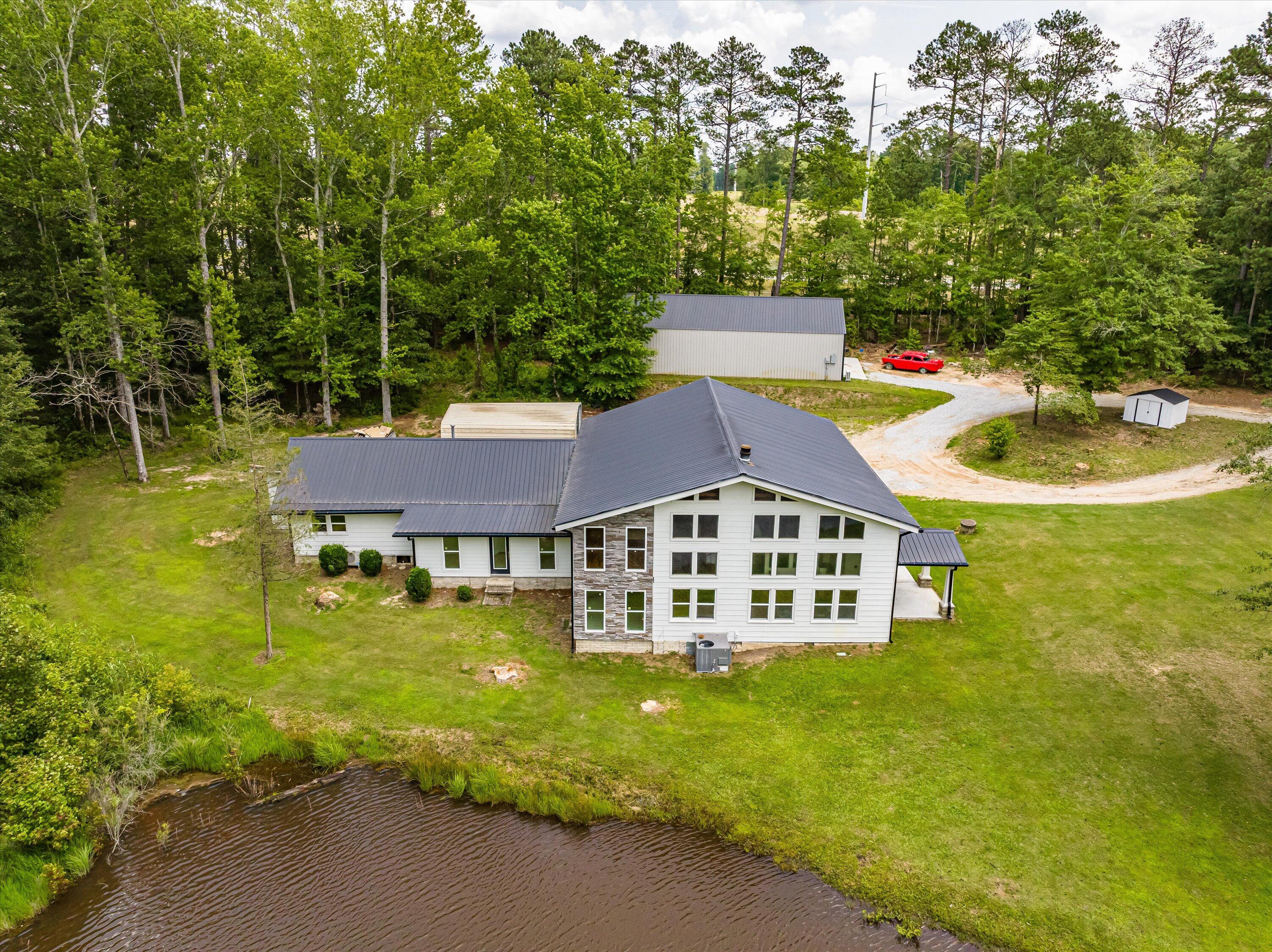 777 SAWDUST Road