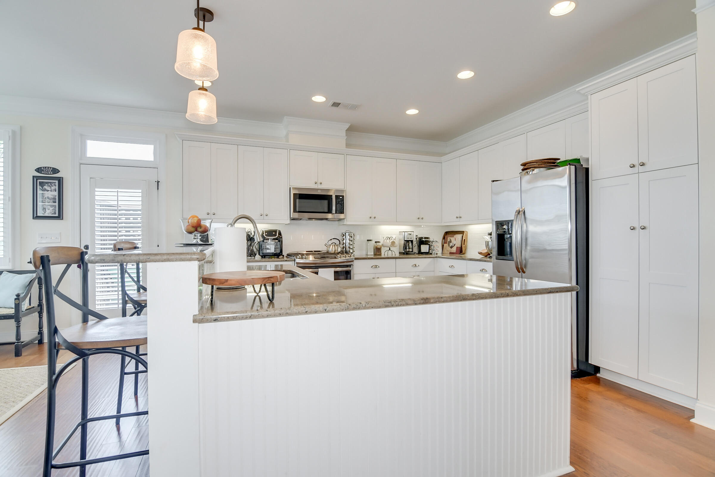 895 WILLOW Lake