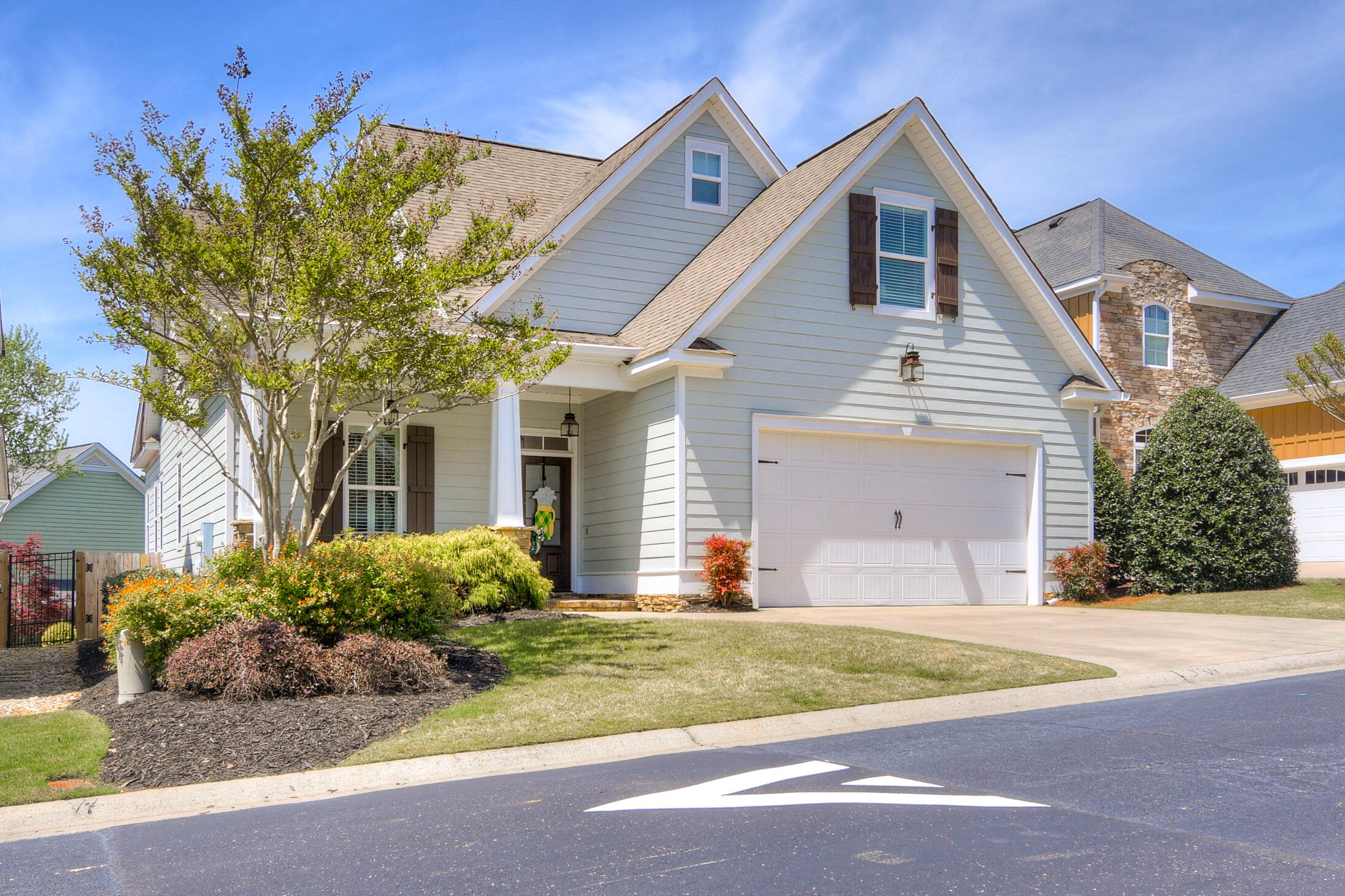 895 WILLOW Lake