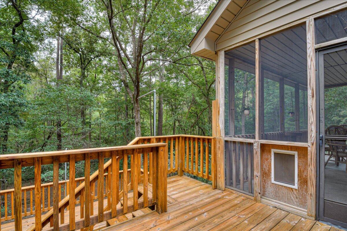 32 BUNGALOW Court