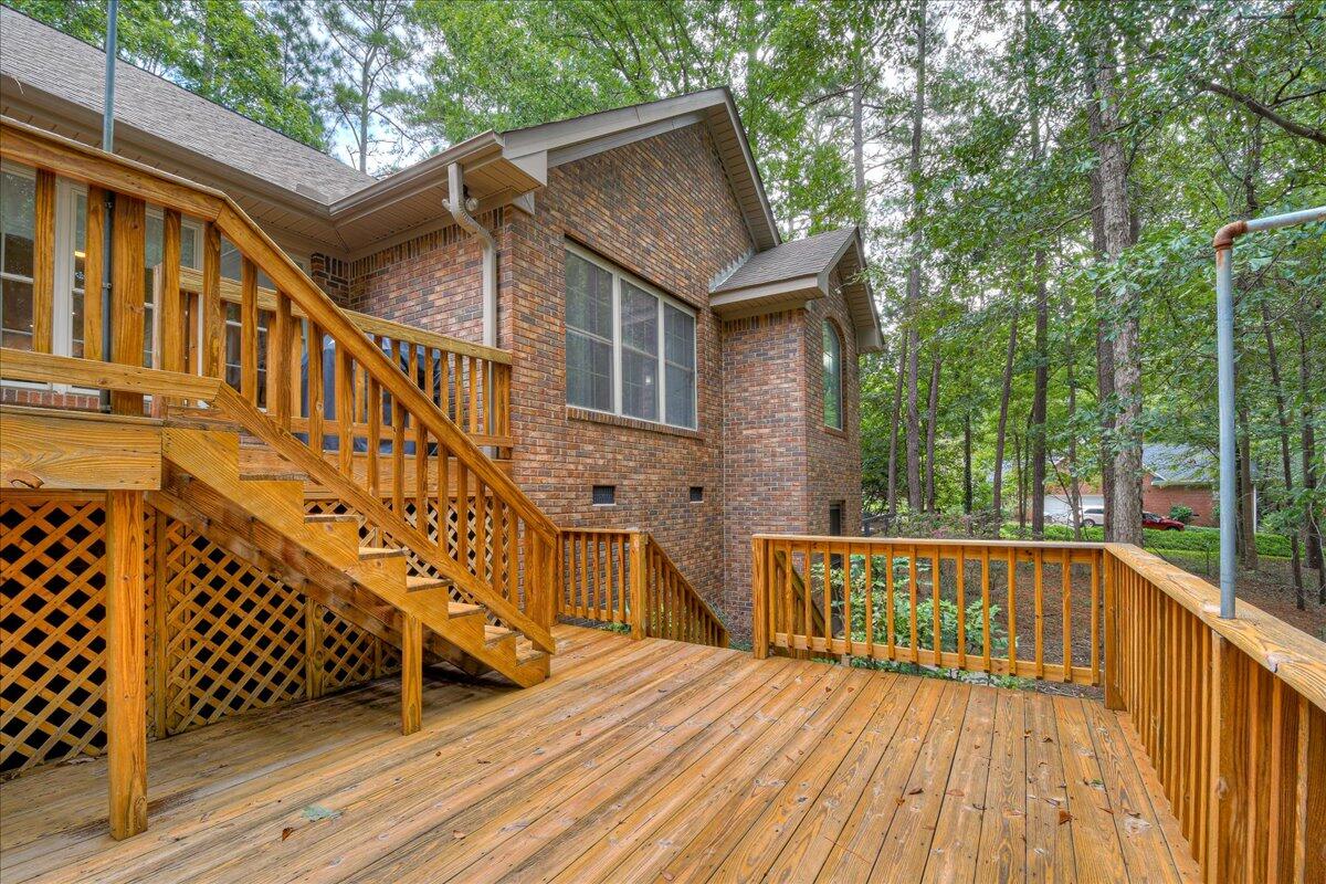 32 BUNGALOW Court