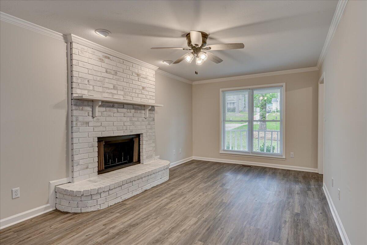 499 W CRYSTAL Creek