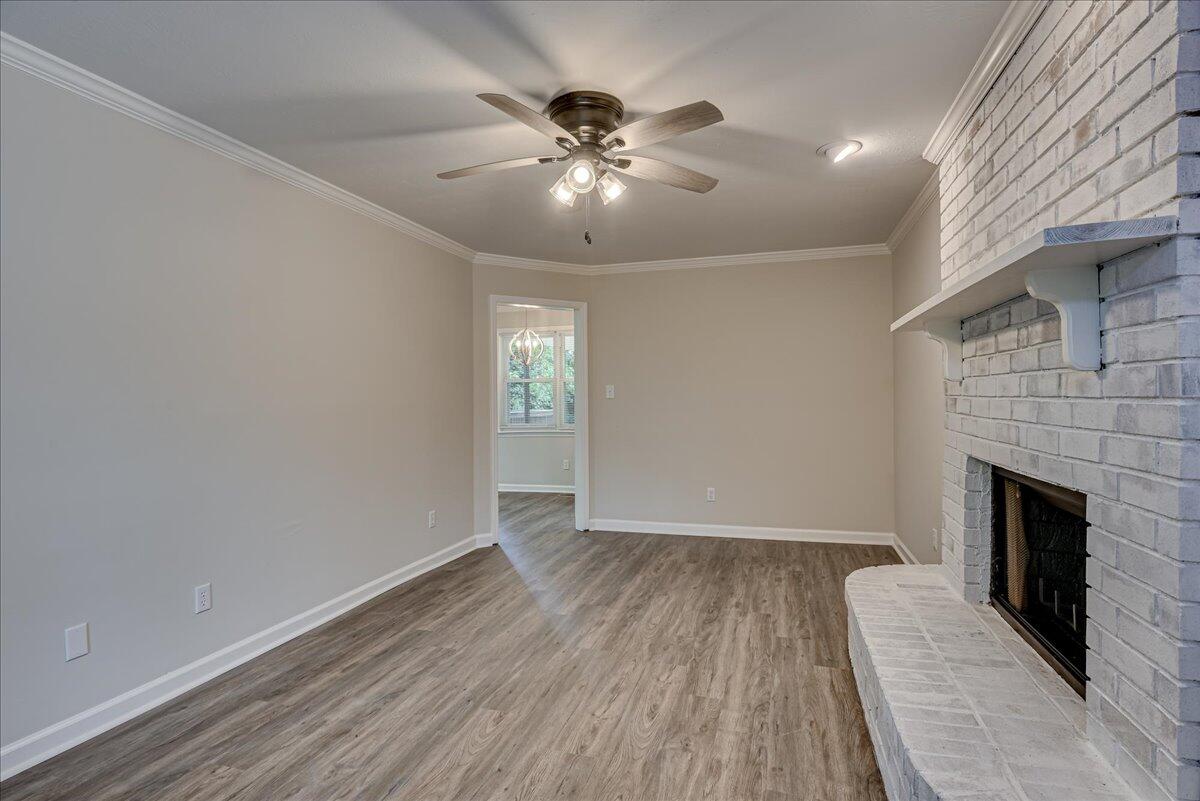 499 W CRYSTAL Creek