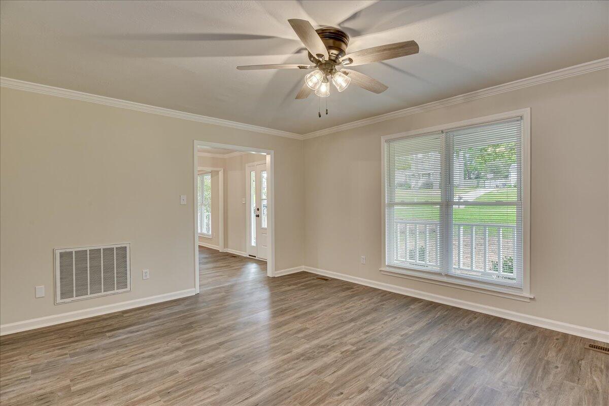 499 W CRYSTAL Creek