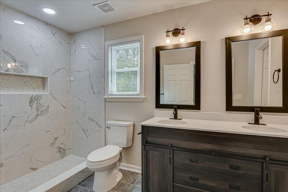 499 W CRYSTAL Creek