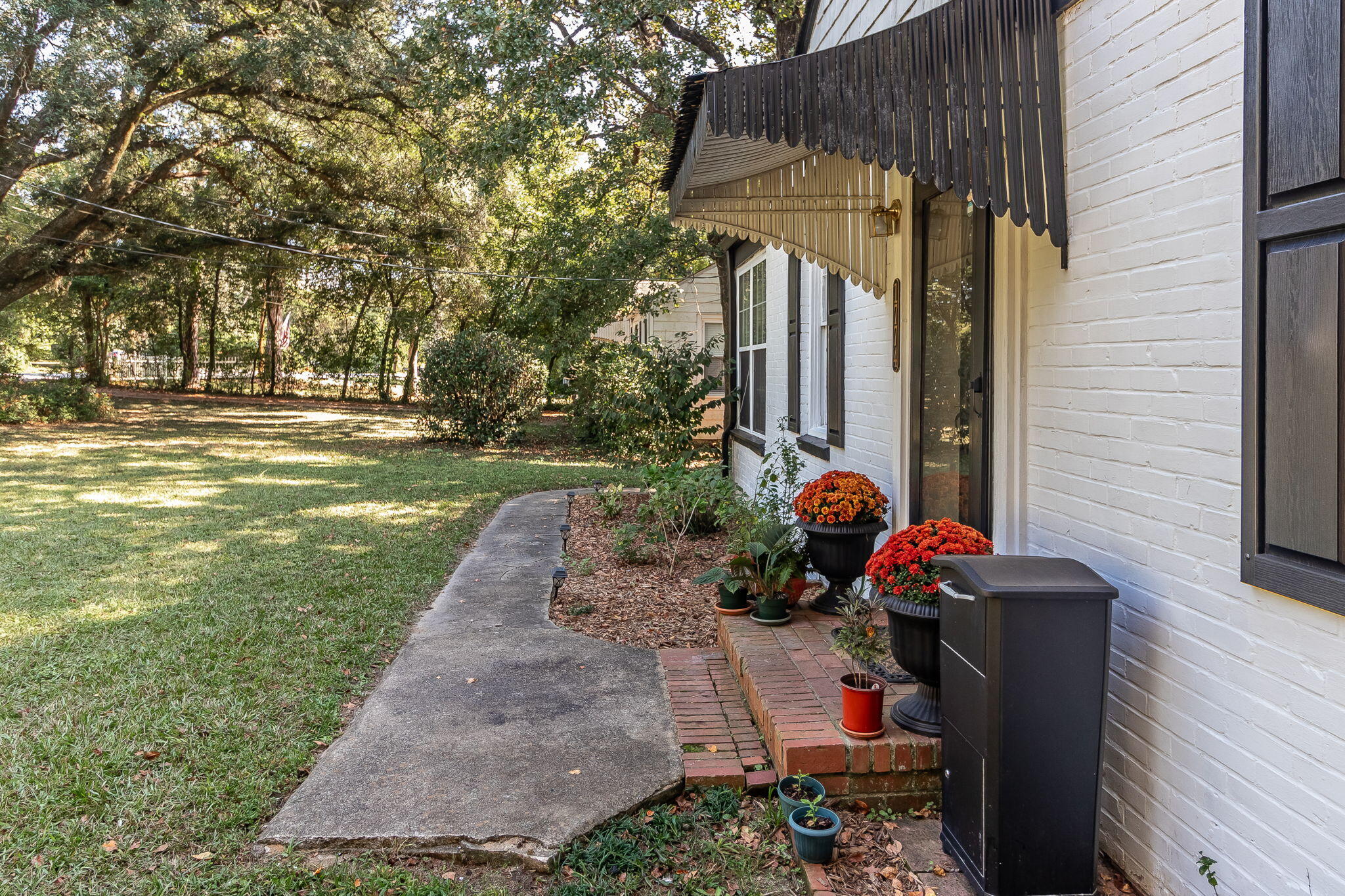 1774 PINE TREE Road