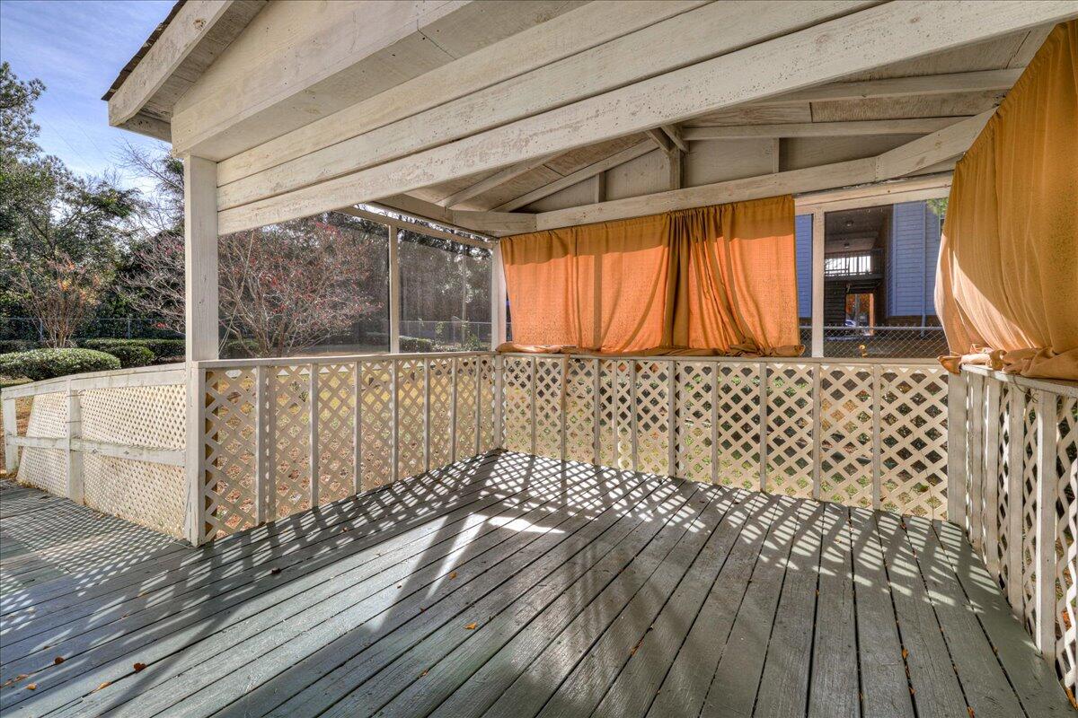 832 AUDUBON Circle
