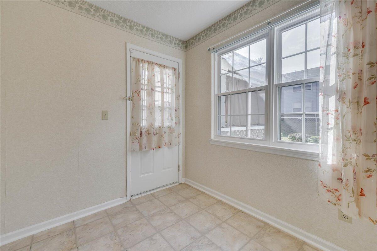 832 AUDUBON Circle