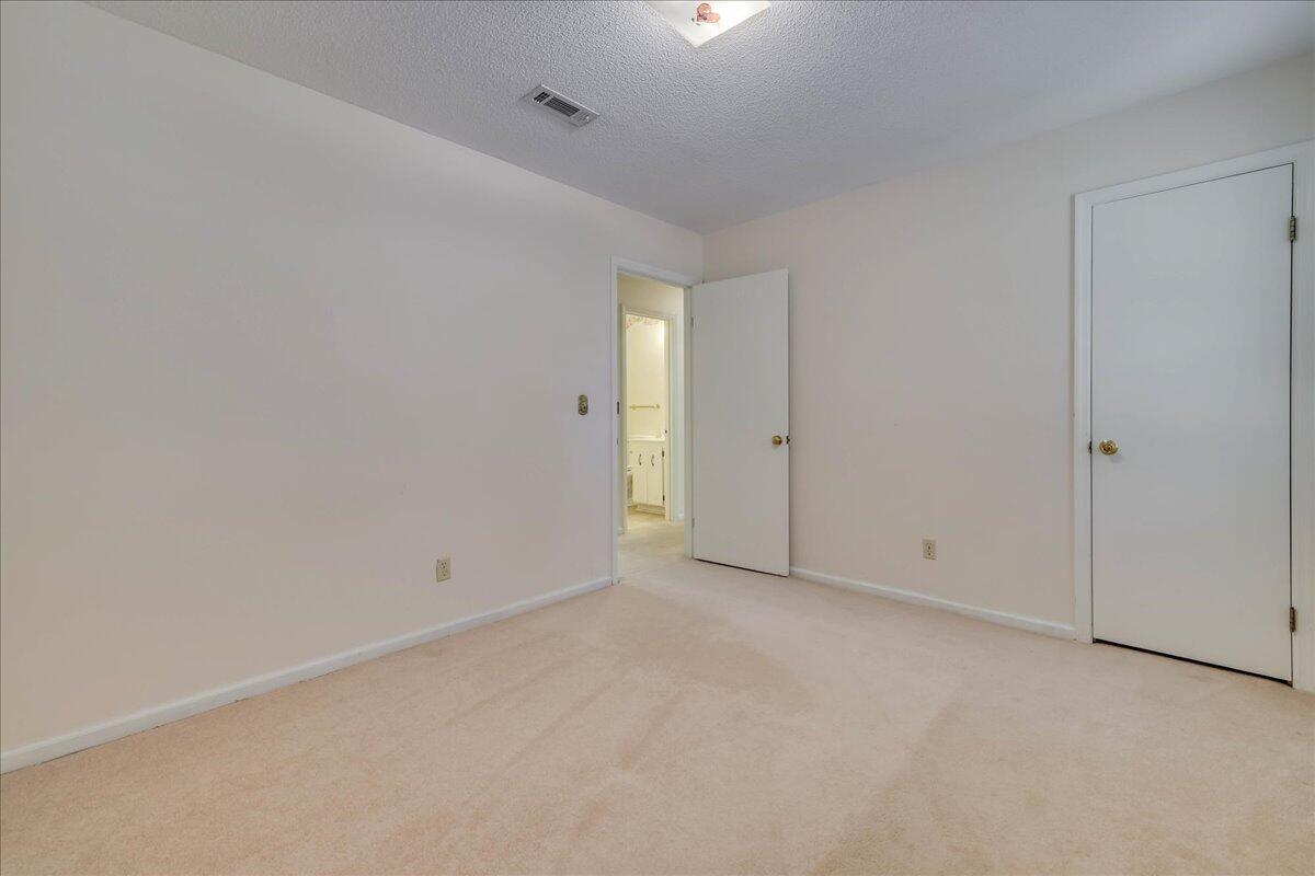 832 AUDUBON Circle