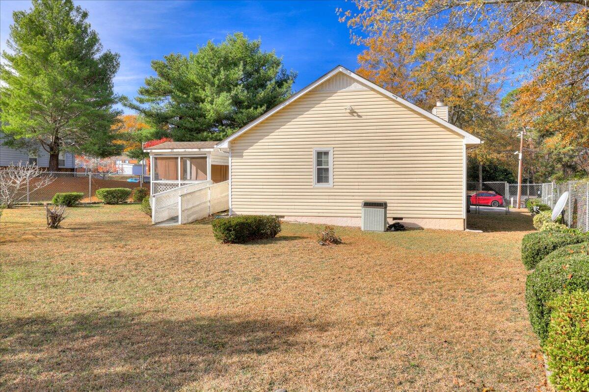 832 AUDUBON Circle