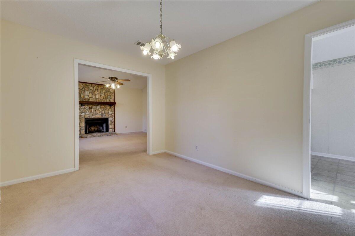 832 AUDUBON Circle