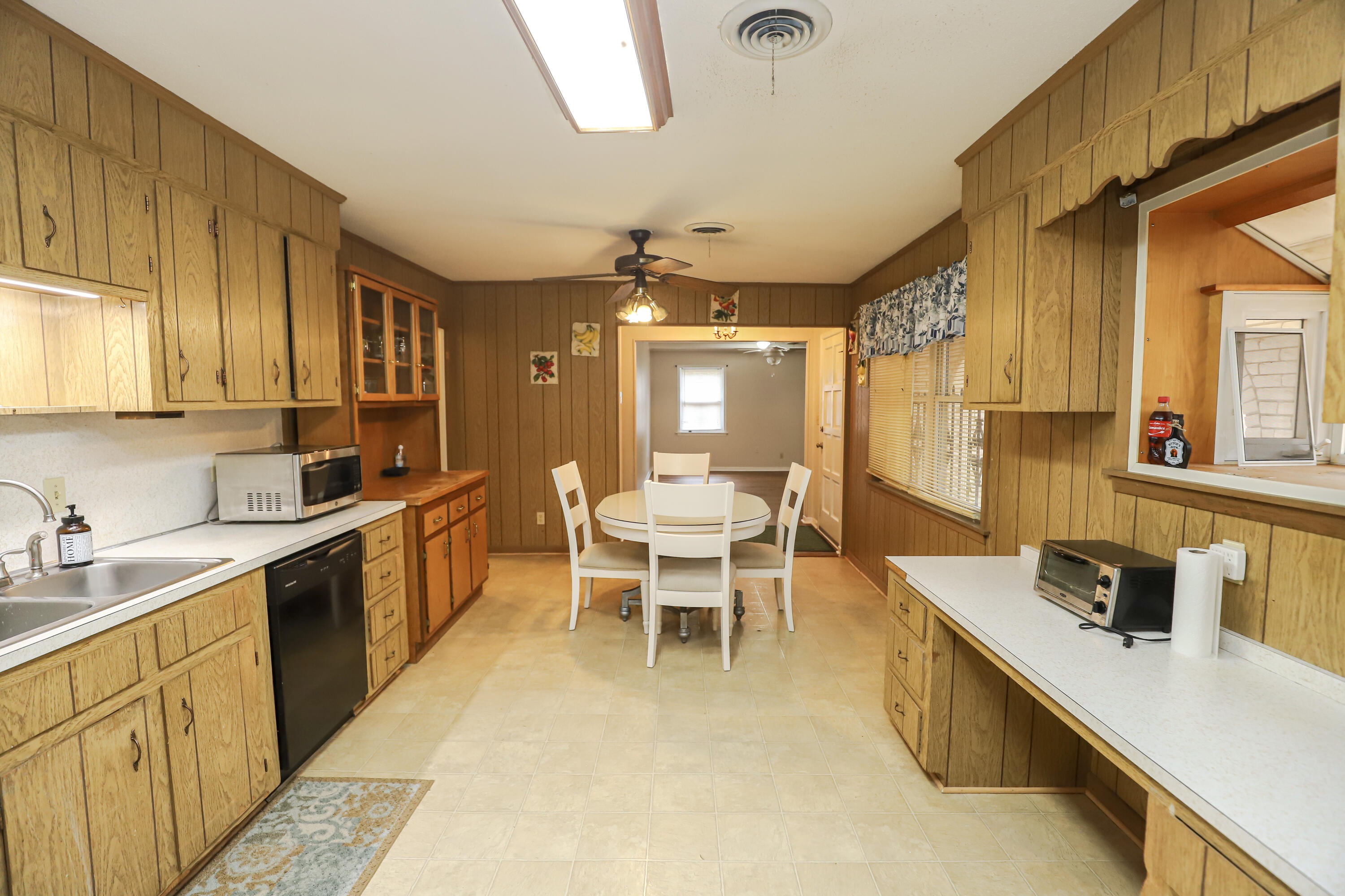 1570 CITATION Road