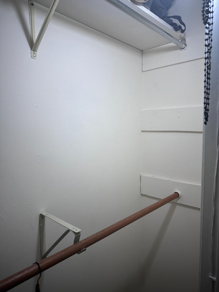 132 THOMAS Drive