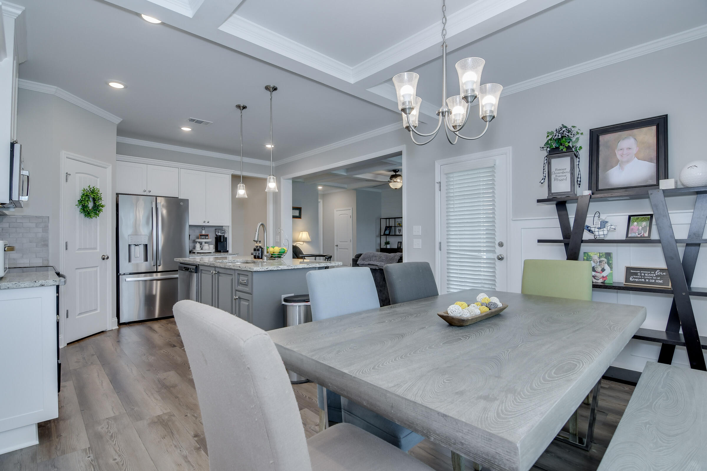 615 GARLAND Trail