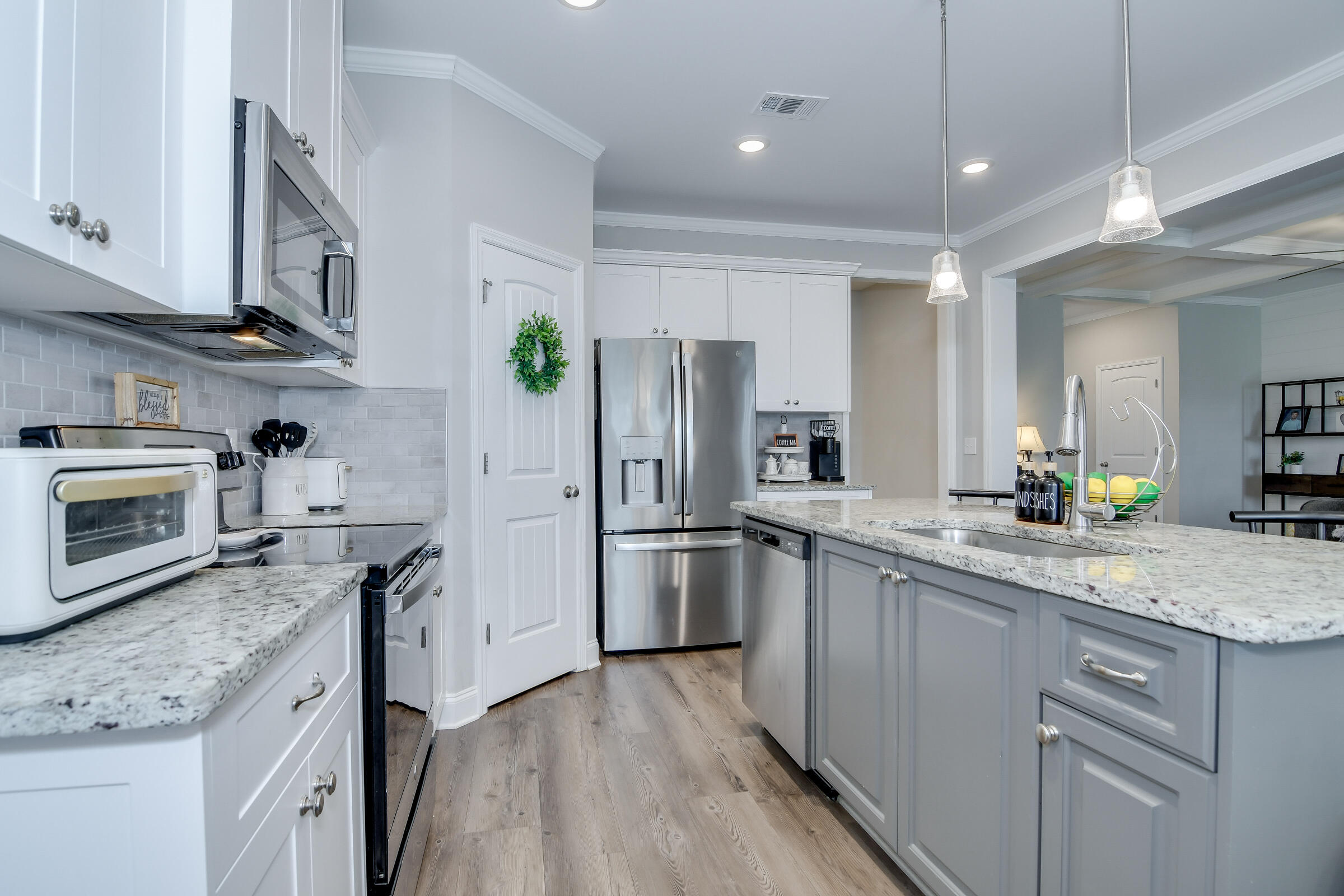 615 GARLAND Trail