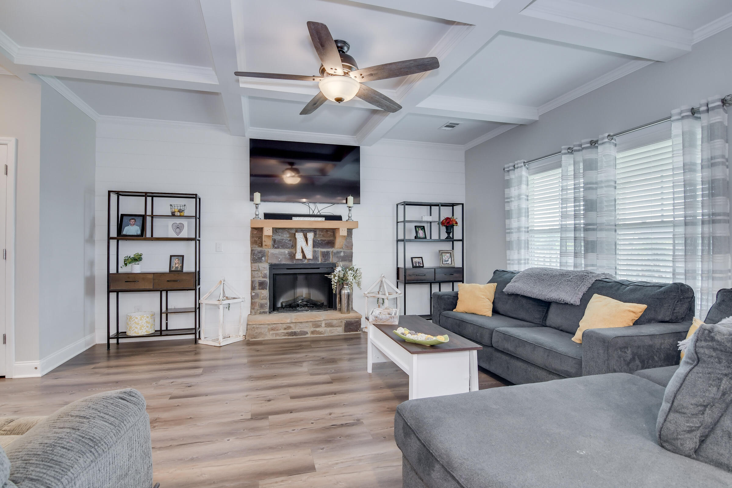 615 GARLAND Trail