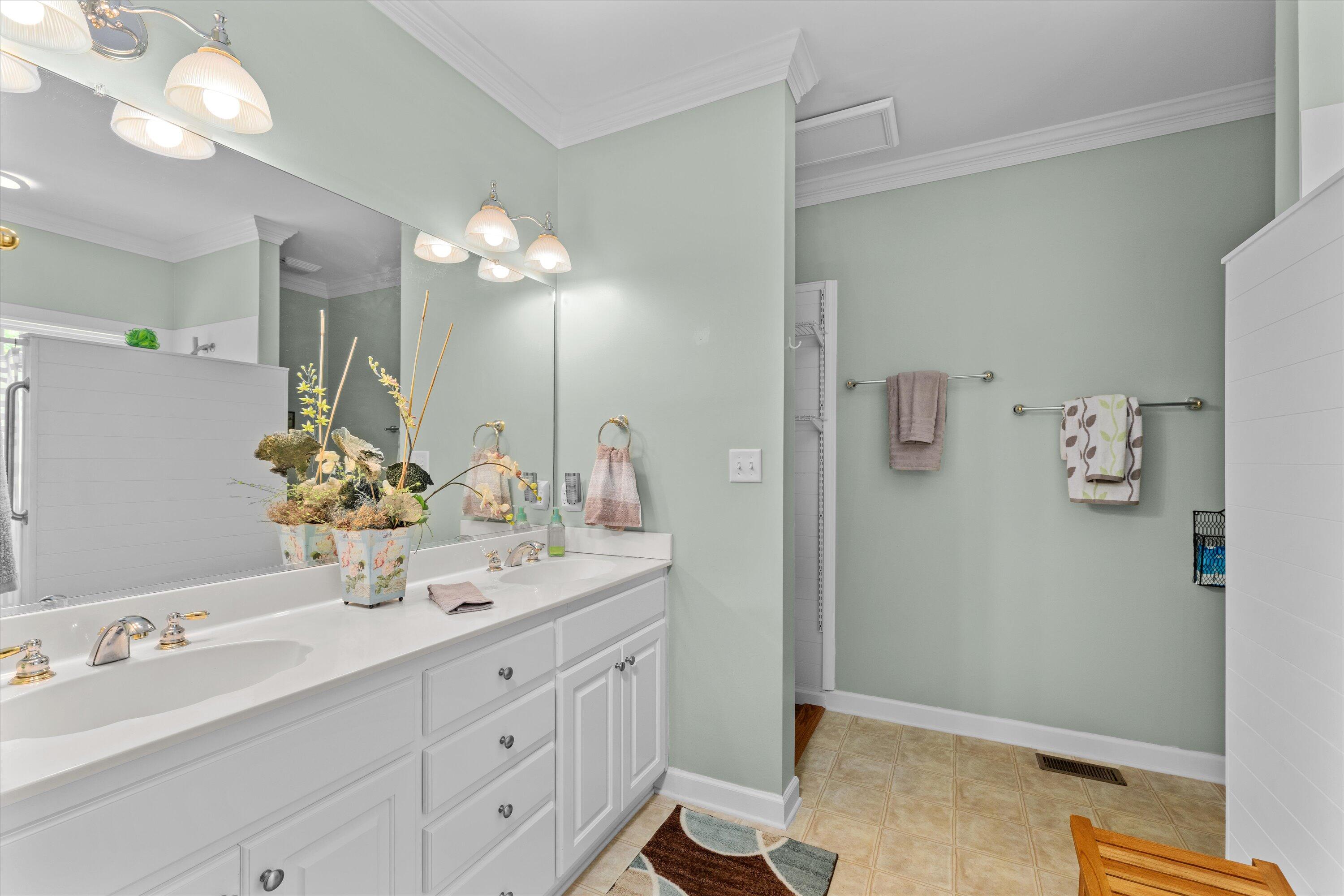 2240 RED HAVEN Drive