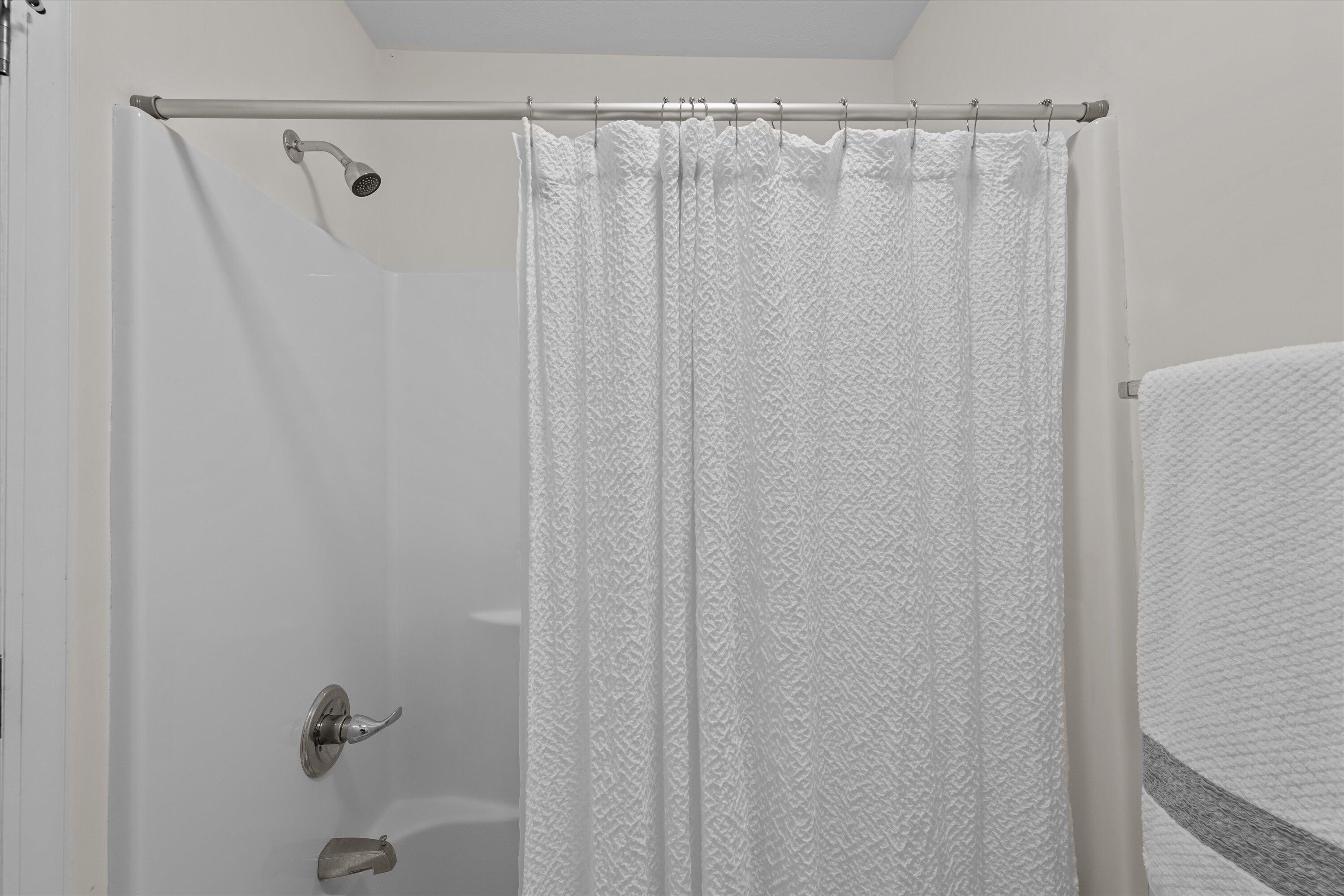 1245 HARDY POINTE Drive